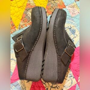 Dansko Womens Caia Milled Nubuck Black Clog: Size 40 (W8.5/9)